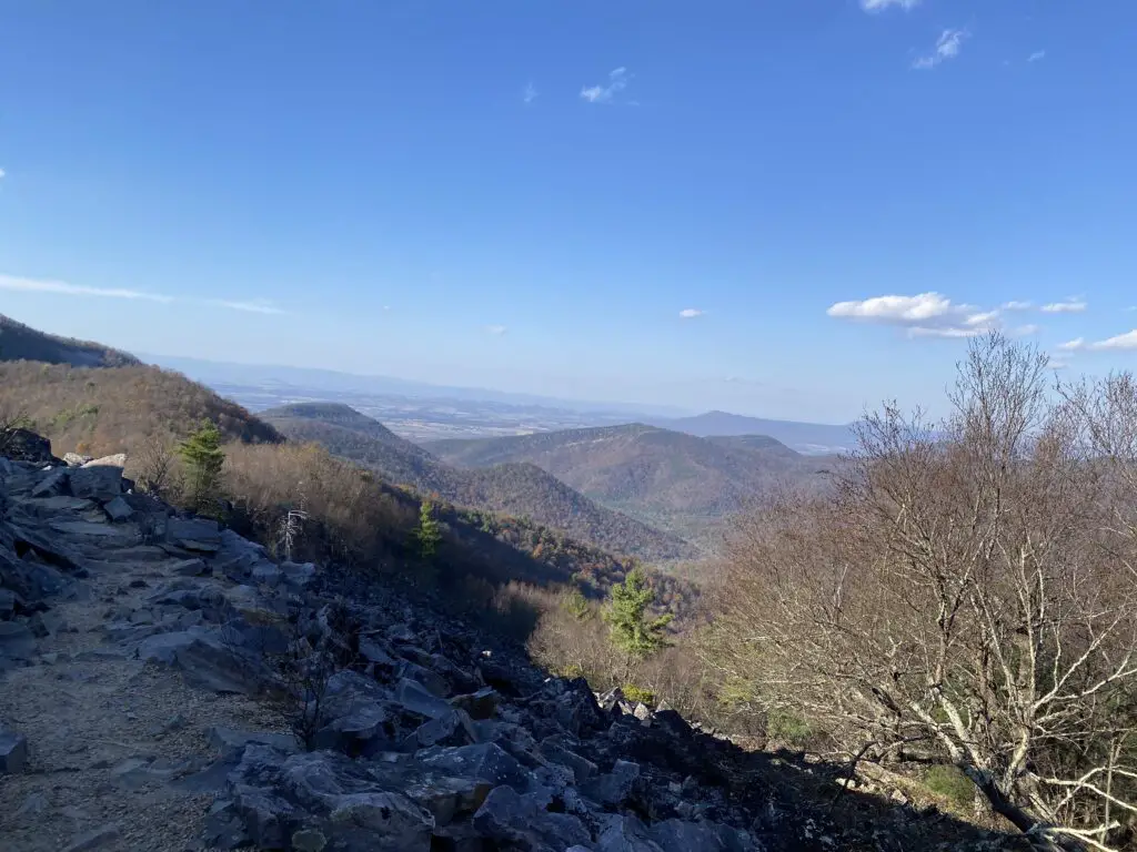 Mountain view from hiking Black Rock Summit